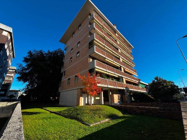 Appartamento in vendita a Paderno, Reana Del Roiale