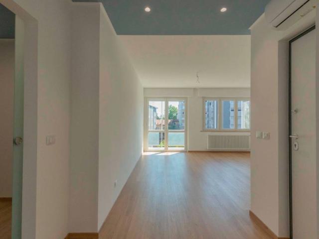 Appartamento in vendita a Paderno, Reana Del Roiale