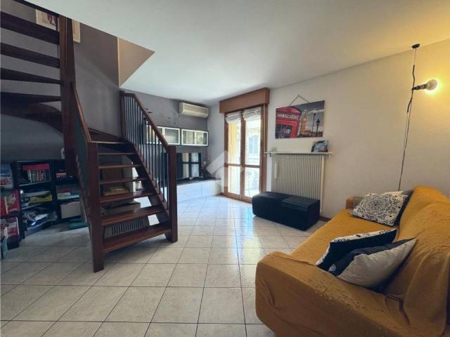 Appartamento in vendita a Borgo Pracchiuso, Reana Del Roiale