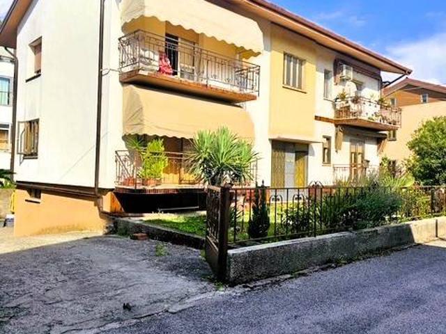 Appartamento in vendita a Paderno, Reana Del Roiale
