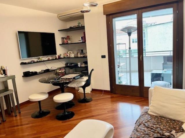 Appartamento in vendita a Borgo Grazzano, Reana Del Roiale