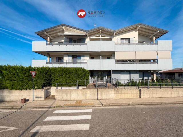 Appartamento in vendita a Cormôr Basso, Reana Del Roiale