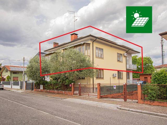 Appartamento in vendita a Paderno, Reana Del Roiale