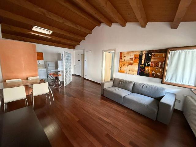 Appartamento in affitto a Borgo Villalta, Reana Del Roiale