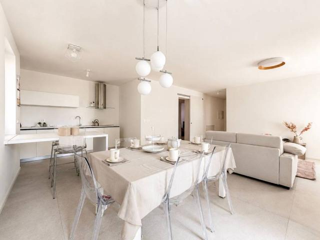 Appartamento in vendita a Cormôr Alto, Reana Del Roiale