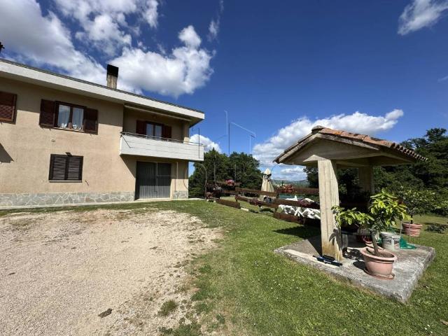 Appartamento in vendita a Umbertide, Umbria