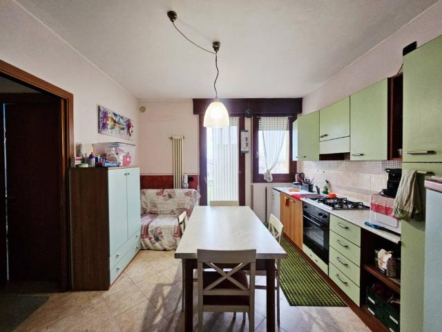 Appartamento in vendita a Urbana, Veneto