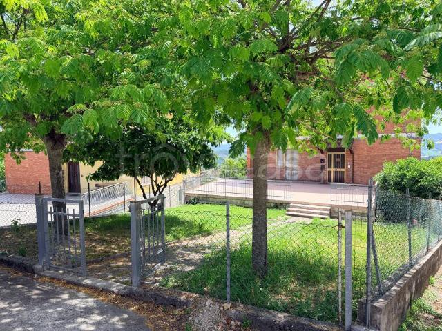 Appartamento in vendita a Mazzaferro, Marche