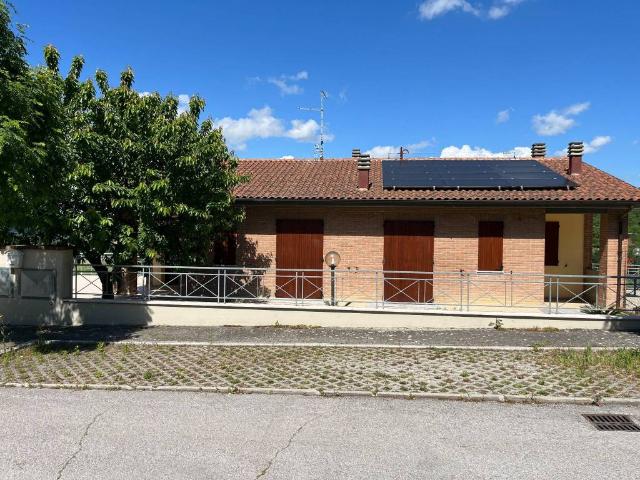 Appartamento in vendita a Ospedaletto, Marche