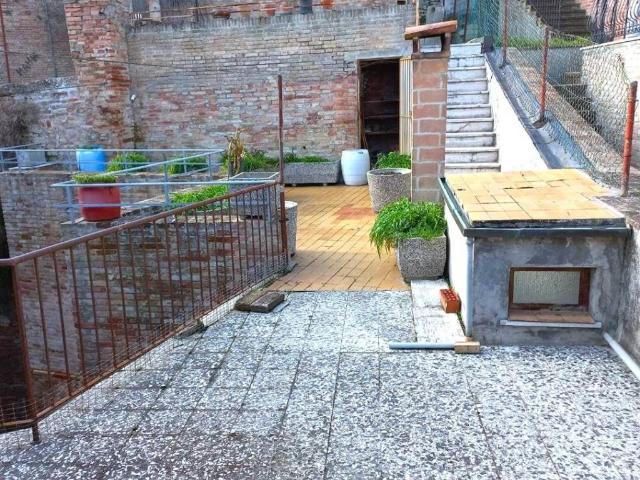 Appartamento in vendita a Urbino, Pesaro e Urbino