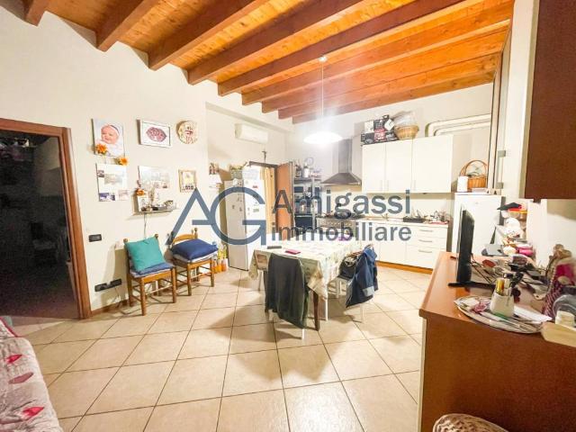 Appartamento in vendita a Urgnano, Lombardia