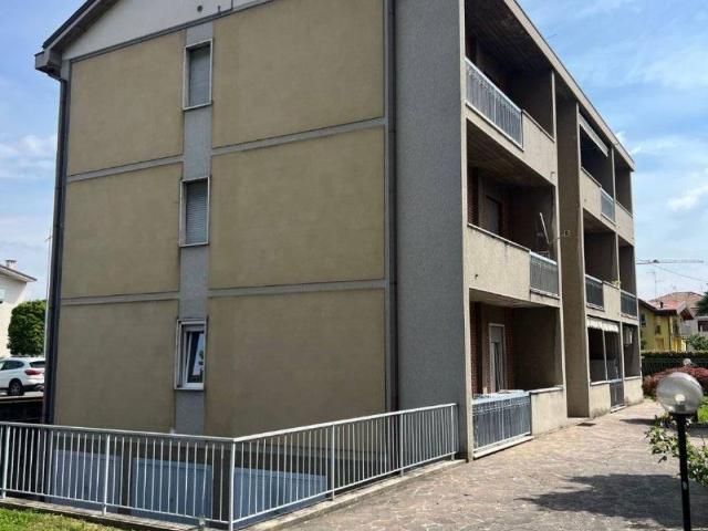 Appartamento in vendita a Urgnano, Lombardia