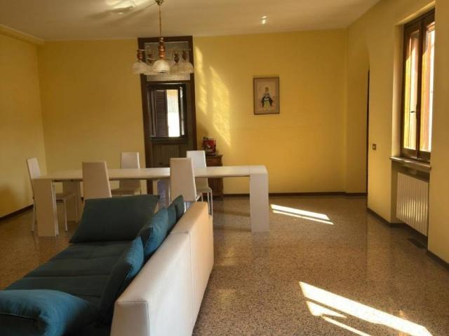 Appartamento in vendita a Urgnano, Bergamo