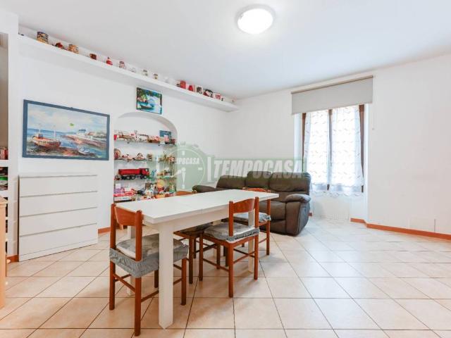Appartamento in vendita a Urgnano, Lombardia
