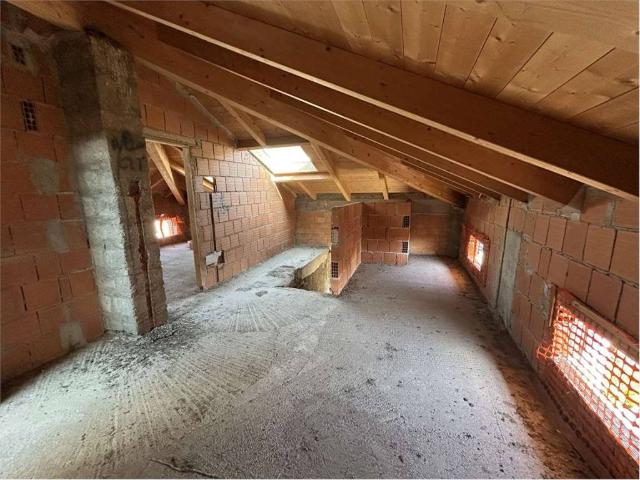 Appartamento in vendita a Urgnano, Lombardia