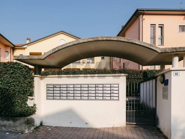 Appartamento in vendita a Usmate Velate, Usmate