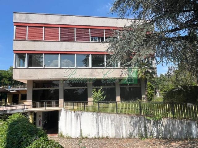 Appartamento in vendita a Usmate Velate, Usmate