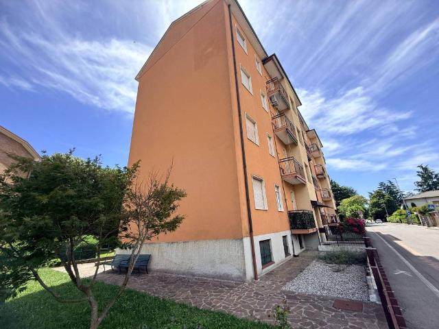 Appartamento in vendita a Usmate Velate, Lombardia