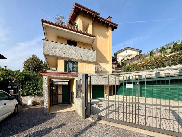 Appartamento in vendita a Usmate Velate, Usmate