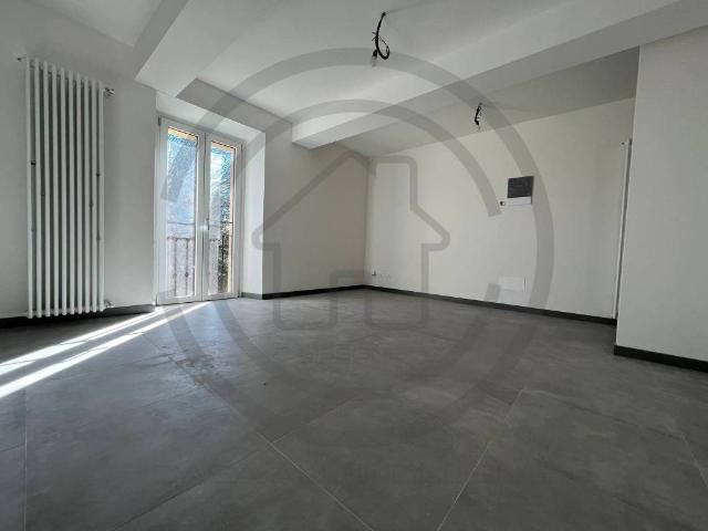 Appartamento in vendita a Usmate Velate, Usmate