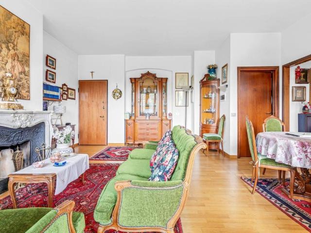 Appartamento in vendita a Usmate Velate, Usmate