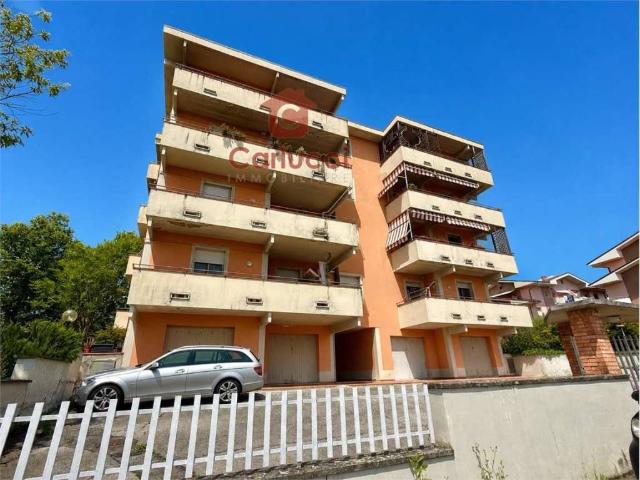 Appartamento in vendita a Uzzano, Toscana