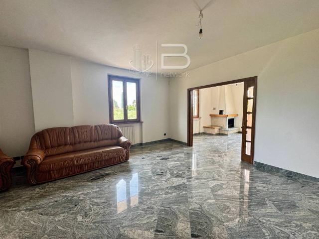 Appartamento in vendita a Uzzano, Forone