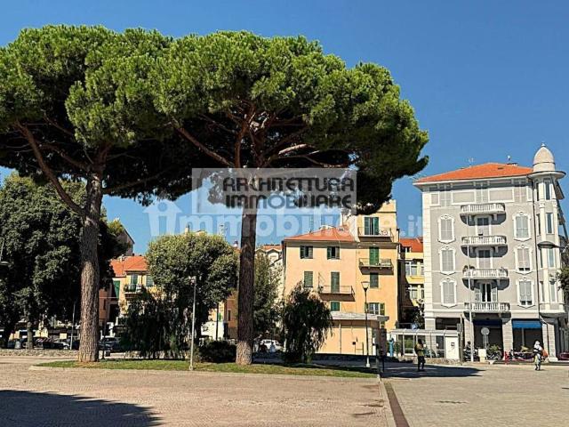 Appartamento in vendita a Vado Ligure, Liguria