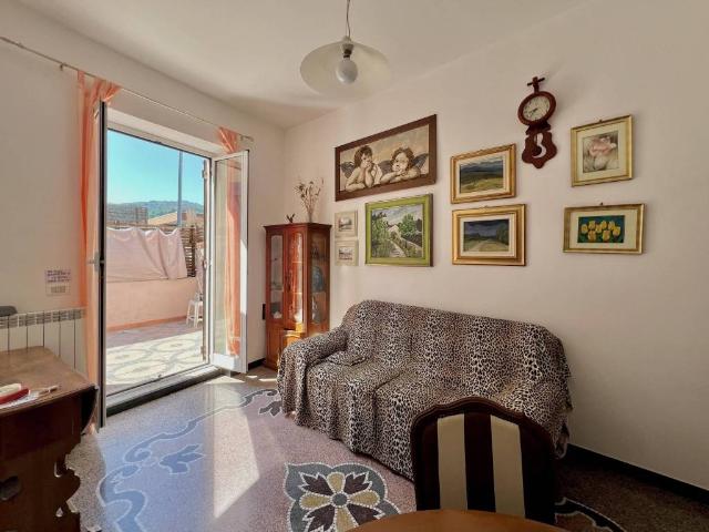 Appartamento in vendita a Vado Ligure, Liguria