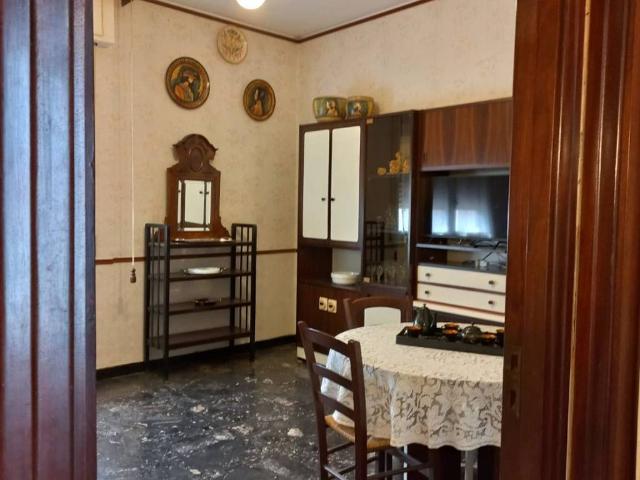 Appartamento in vendita a Vado Ligure, Liguria