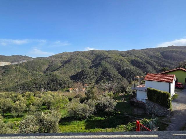 Appartamento in vendita a Sant'Ermete, Vado Ligure