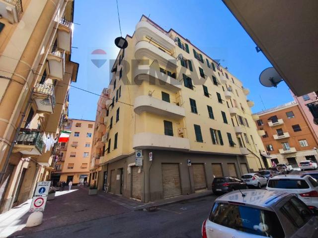 Appartamento in vendita a Vado Ligure, Liguria