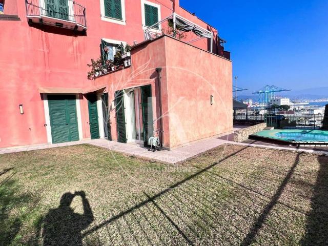 Appartamento in vendita a Vado Ligure, Liguria