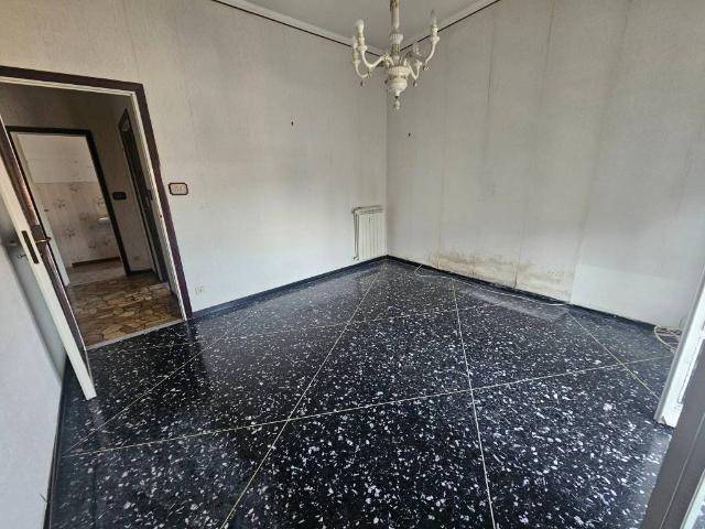 Appartamento in vendita a Vado Ligure, Liguria