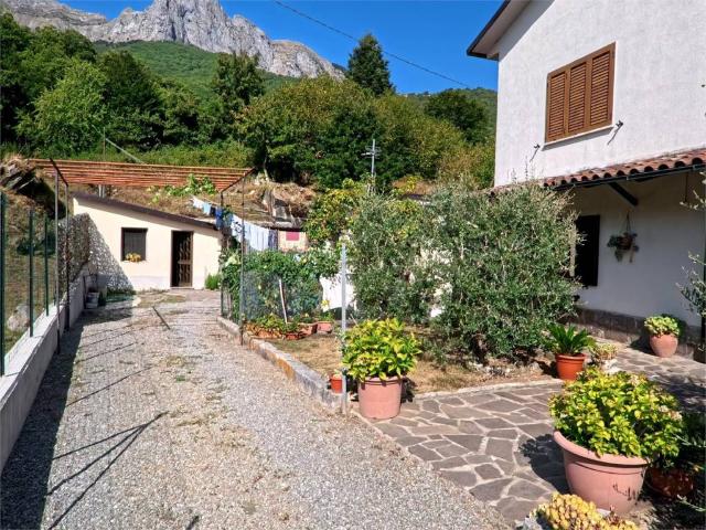 Appartamento in vendita a Unione Comuni Garfagnana, Vagli Sotto