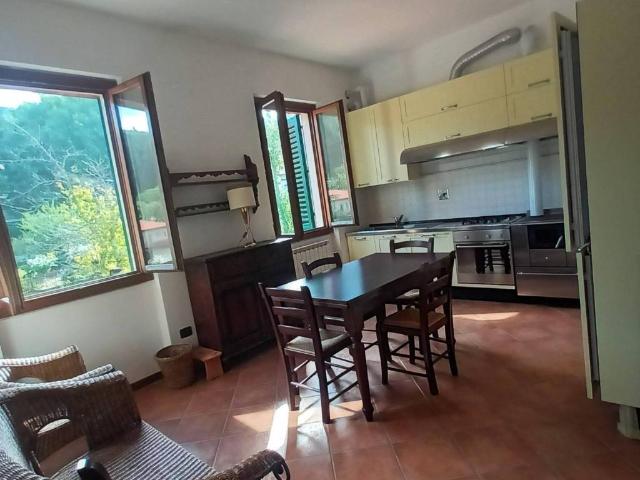 Appartamento in vendita a Vaglia, Toscana