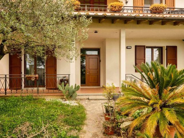 Appartamento in vendita a Vaglia, Toscana