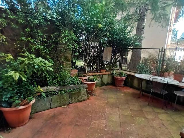 Appartamento in vendita a Vaglia, Toscana