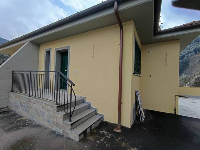 Appartamento in vendita a Vaiano, Toscana