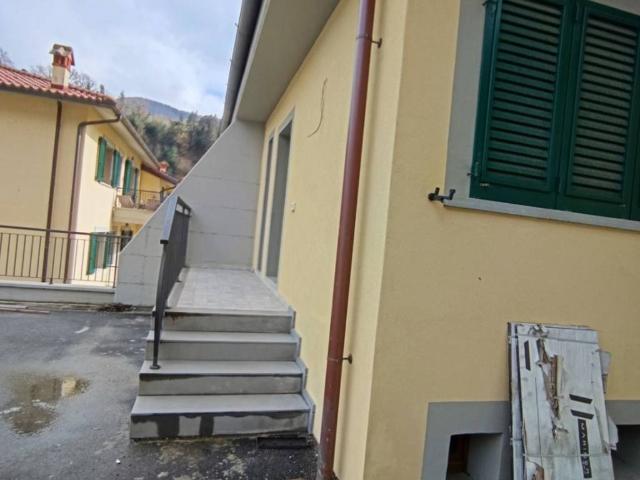 Appartamento in vendita a Vaiano, Toscana