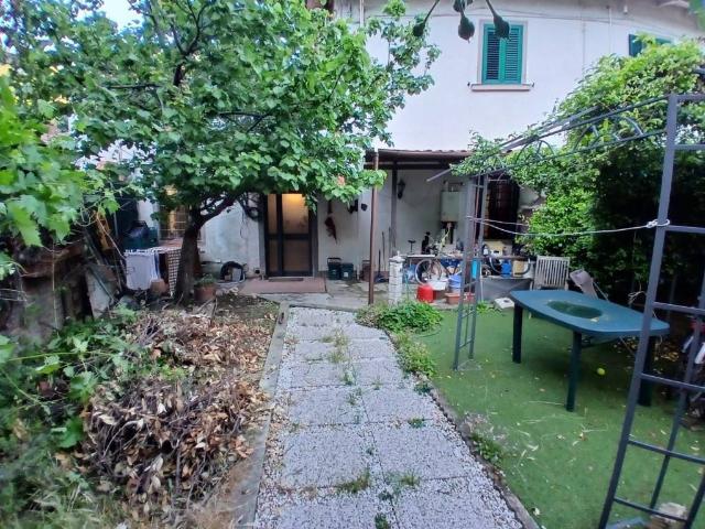 Appartamento in vendita a Vaiano, Toscana