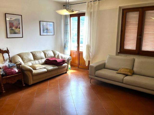 Appartamento in vendita a Schignano, Vaiano