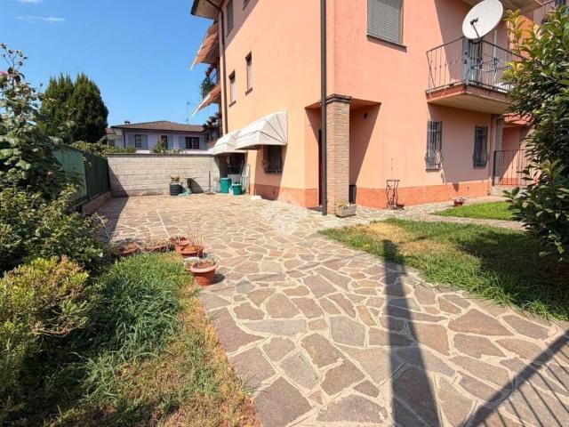 Appartamento in vendita a Vailate, Lombardia