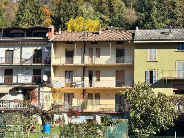 Appartamento in vendita a Brembilla, Val Brembilla