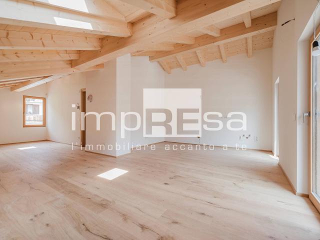 Appartamento in vendita a Val di Zoldo, Pecol