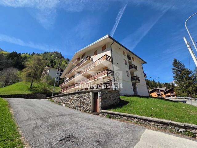 Appartamento in vendita a Valbondione, Lombardia