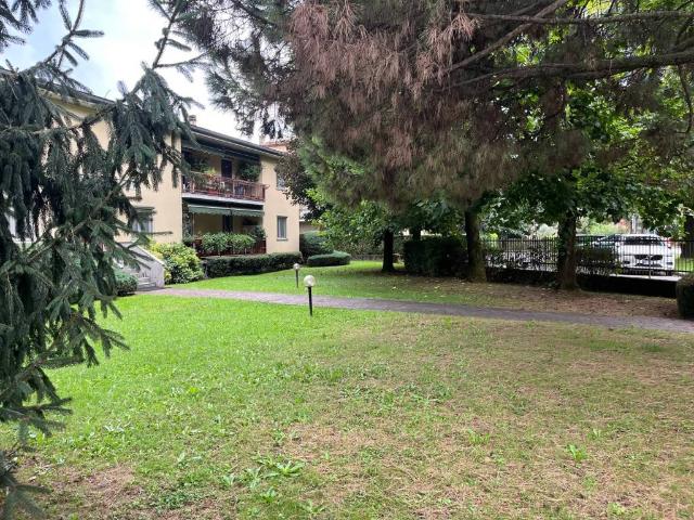 Appartamento in vendita a Valbrembo, Lombardia