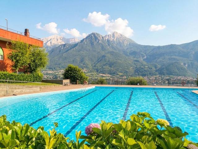 Appartamento in vendita a Valbrona, Lombardia