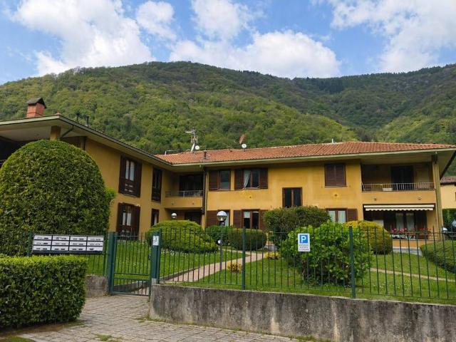 Appartamento in vendita a Valbrona, Lombardia