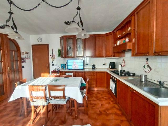 Appartamento in vendita a Visino, Valbrona